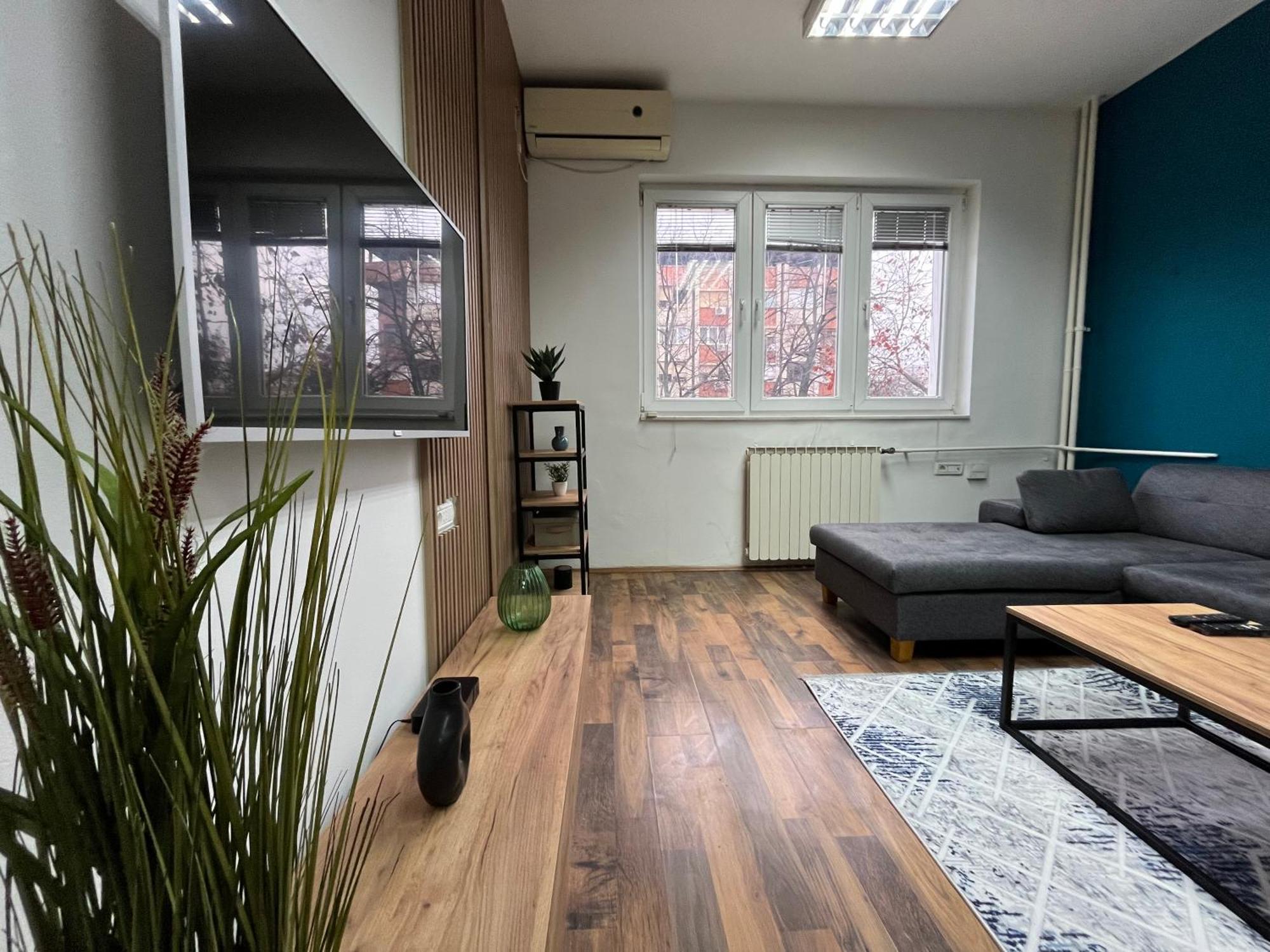 Central M - 5 Apartments Skopje Extérieur photo