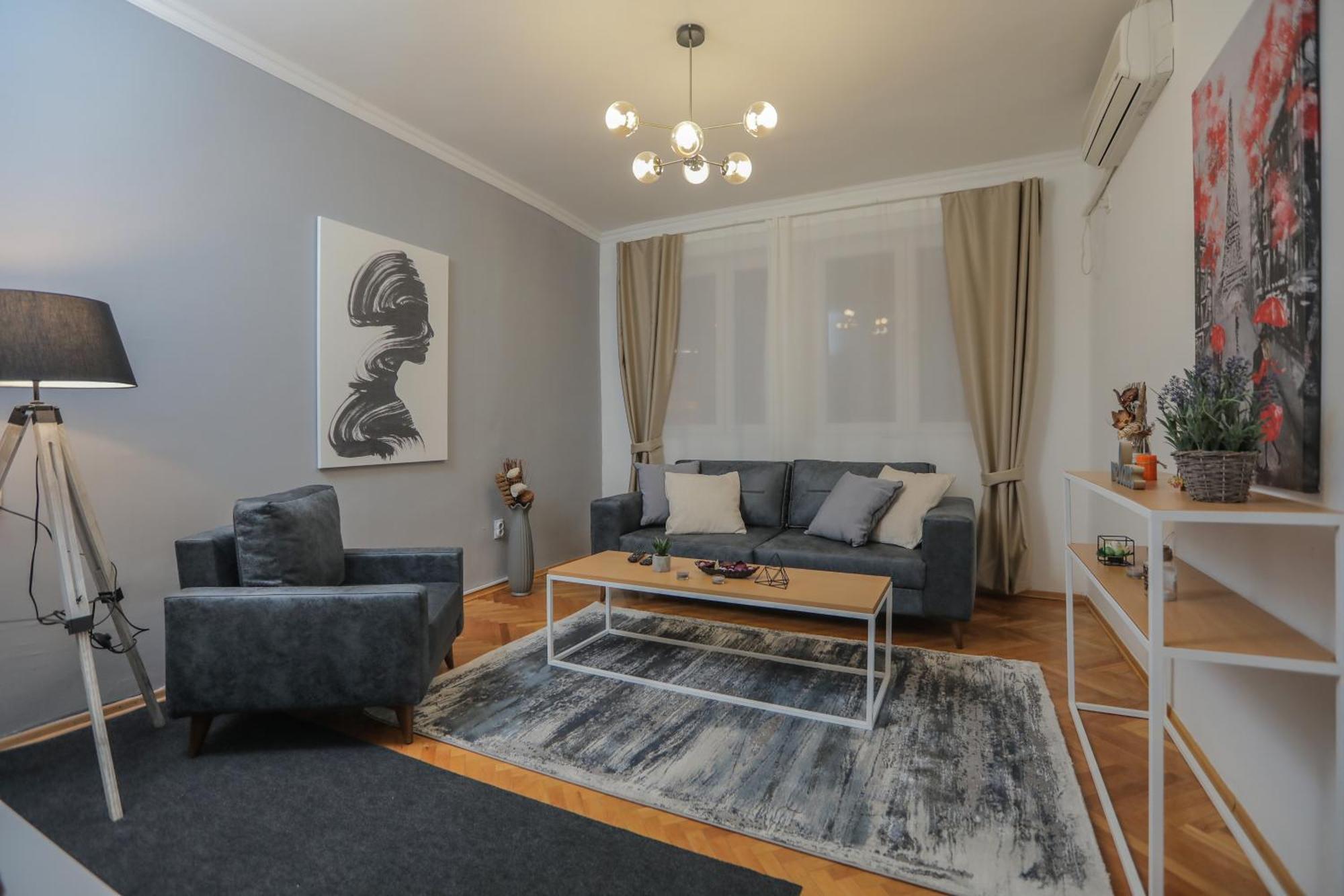 Central M - 5 Apartments Skopje Extérieur photo